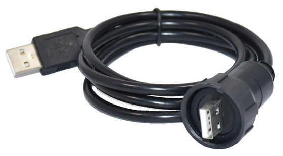 Montagem plástica circular do painel da montagem do cabo dos conectores IP67 1.0A do PVC do parafuso